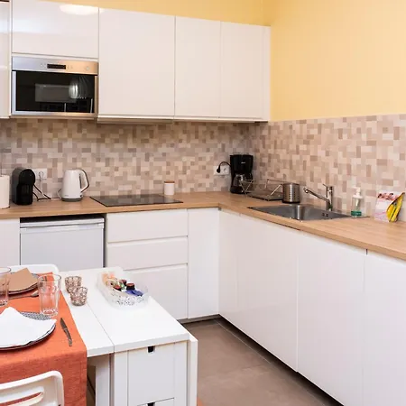 Appartement Rh Charming Liberdade I *